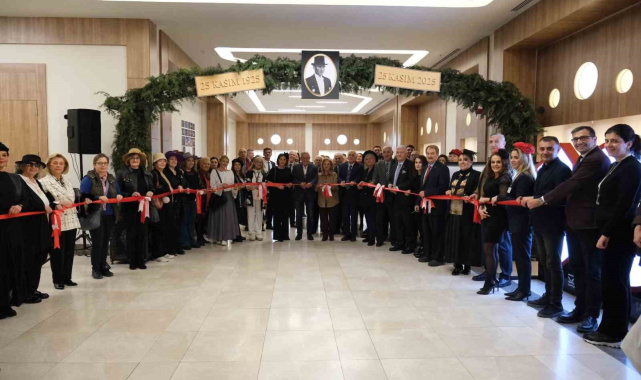 "Cumhuriyet Şapkaları Sergisi" sanatseverlerle buluştu