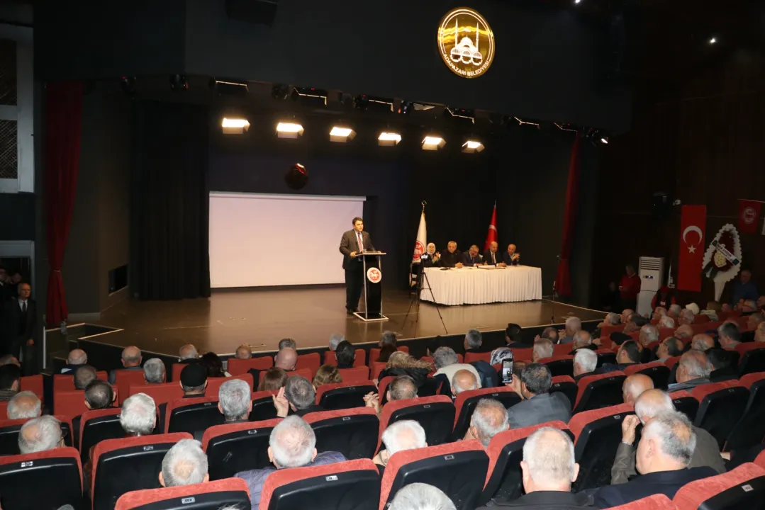 Demokrat Parti Genel Başkanı Uysal, Sakarya'da partisinin İl Kongresine katıldı
