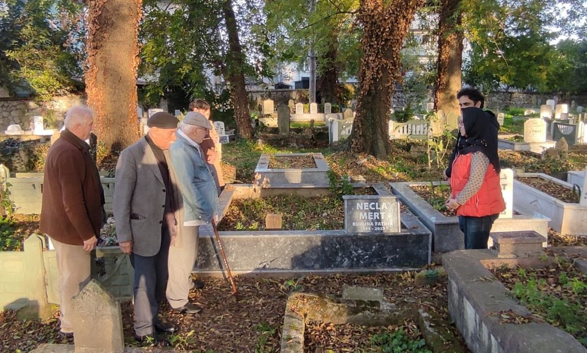 Dostları Yazar Necati Mert’i andı