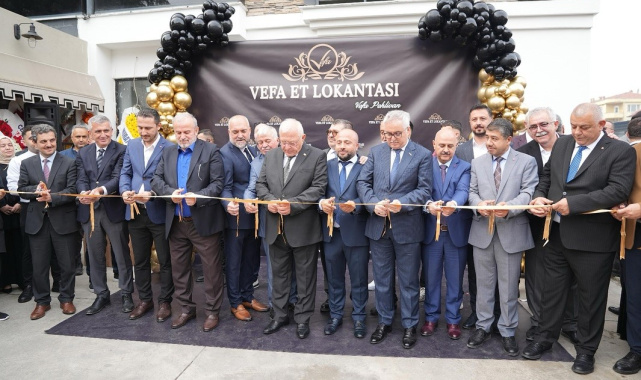 Düzce'de iş ve siyaset dünyası açılışta buluştu