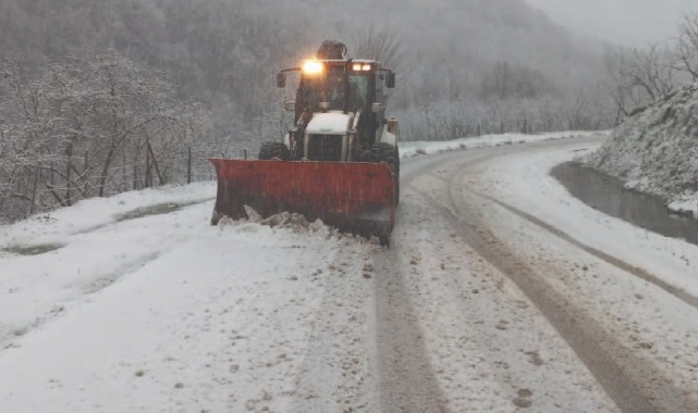 Düzce'de kapanan 65 köy yolu ulaşıma açıldı