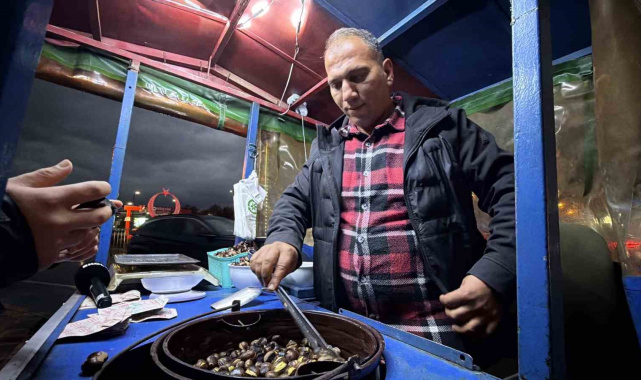 Düzce'nin coğrafi işaretli "kuzu kestanesi" tezgahları süsledi