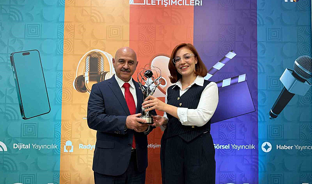 Düzce Üniversitesi geleceğin iletişimcileri yarışmasından ödülle döndü