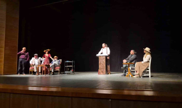 Düzceli tiyatrocular uzun yıllar sonra bu oyun ile sahneye çıktı