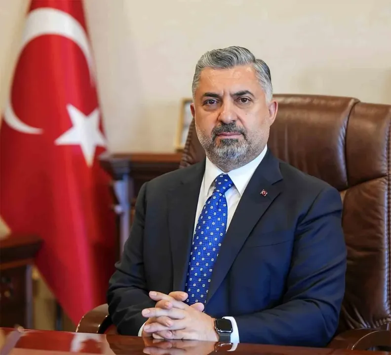 Ebubekir Şahin kimdir?