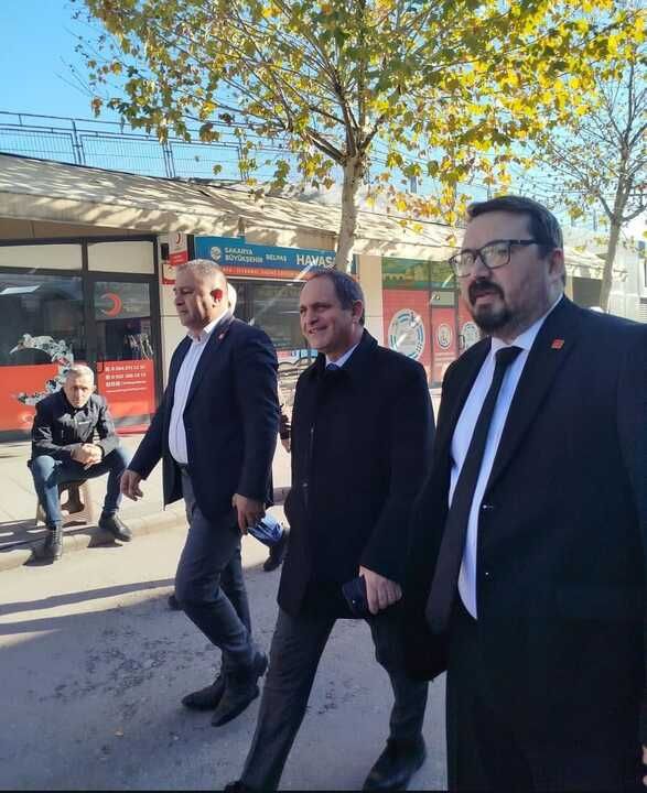 Ecevit Keleş'ten esnaf ziyareti