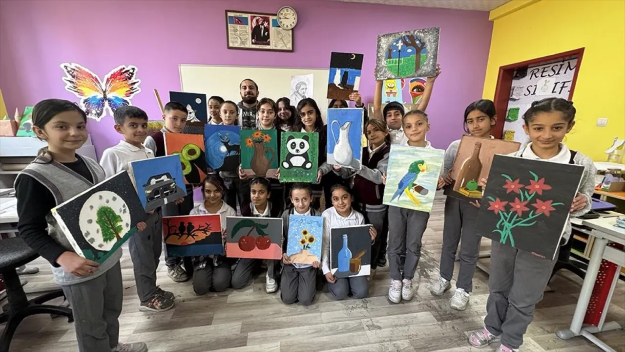 Engelli öğretmen öğrencilerine ilham kaynağı oldu