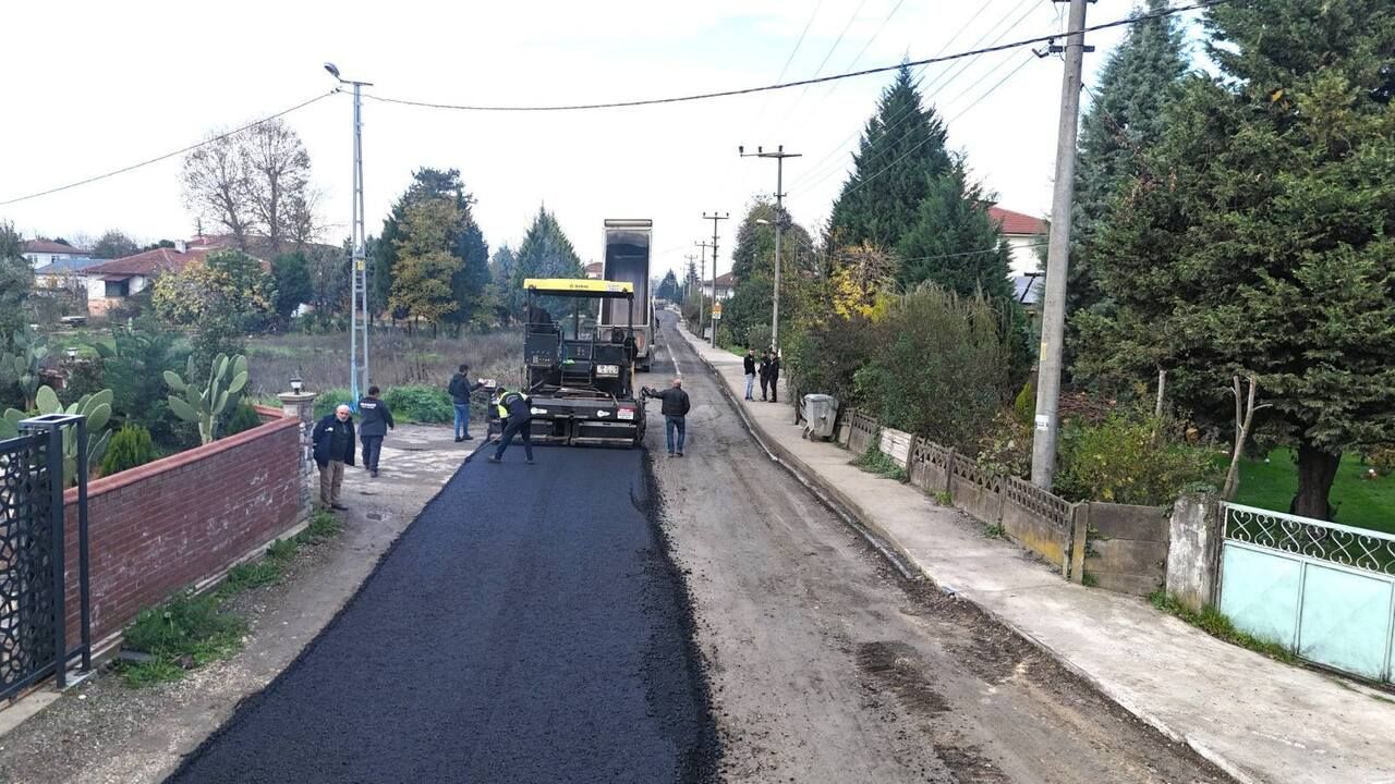 Erenler'de yollar yenilenmeye devam ediyor: Sıra Kayalar Reşitbey'de