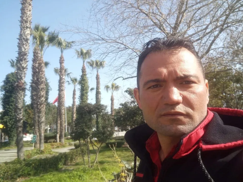 Evinde ölü olarak bulundu