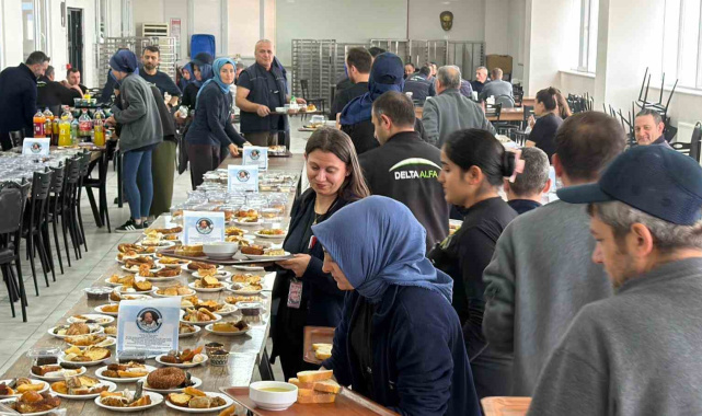 Fabrika işçilerinden yürek ısıtan destek