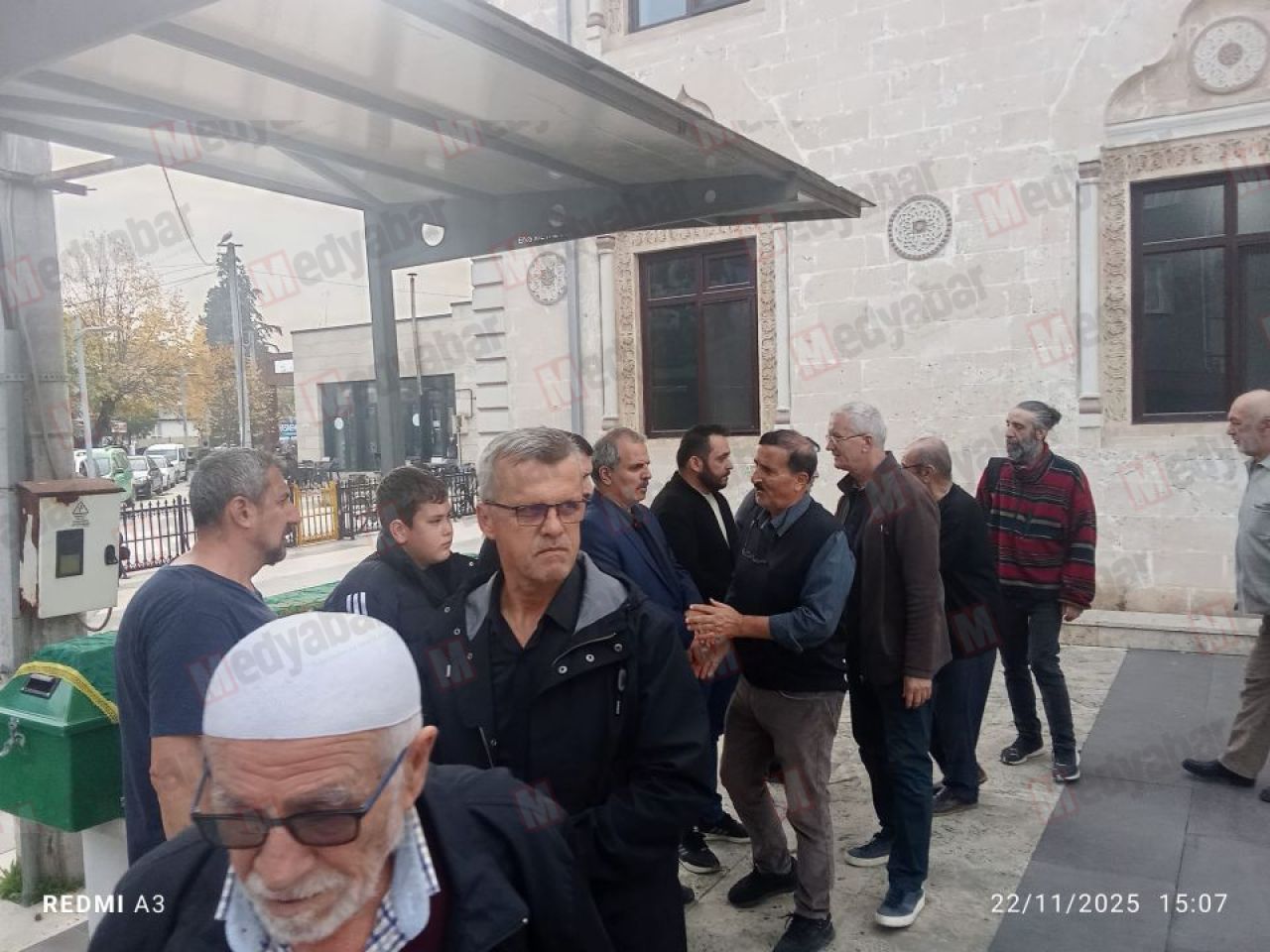 Feci kazada hayatını kaybeden anne ve oğlu yan yana toprağa verildi