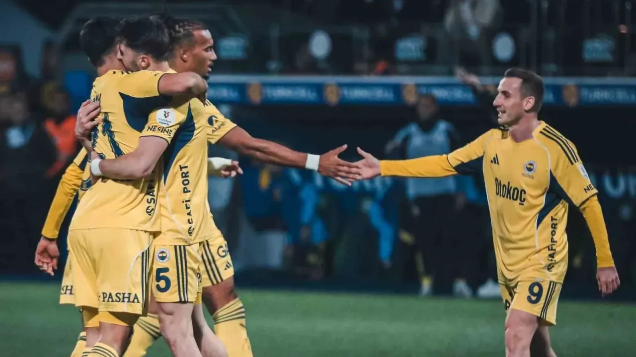 Fenerbahçe, galibiyet serisini 5 maça çıkardı