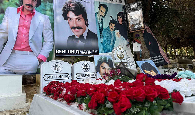 Ferdi Tayfur vefatının 1. yıl dönümünde mezarı başında anıldı