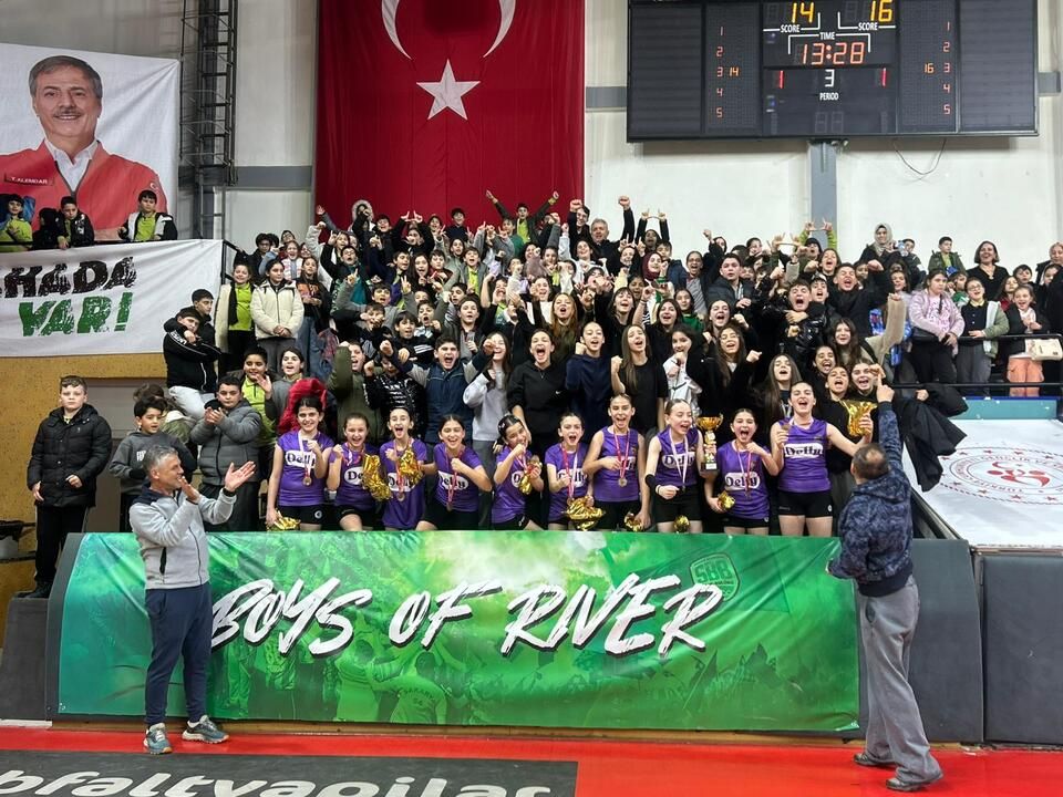 Filenin küçük altın kızları şampiyon oldu