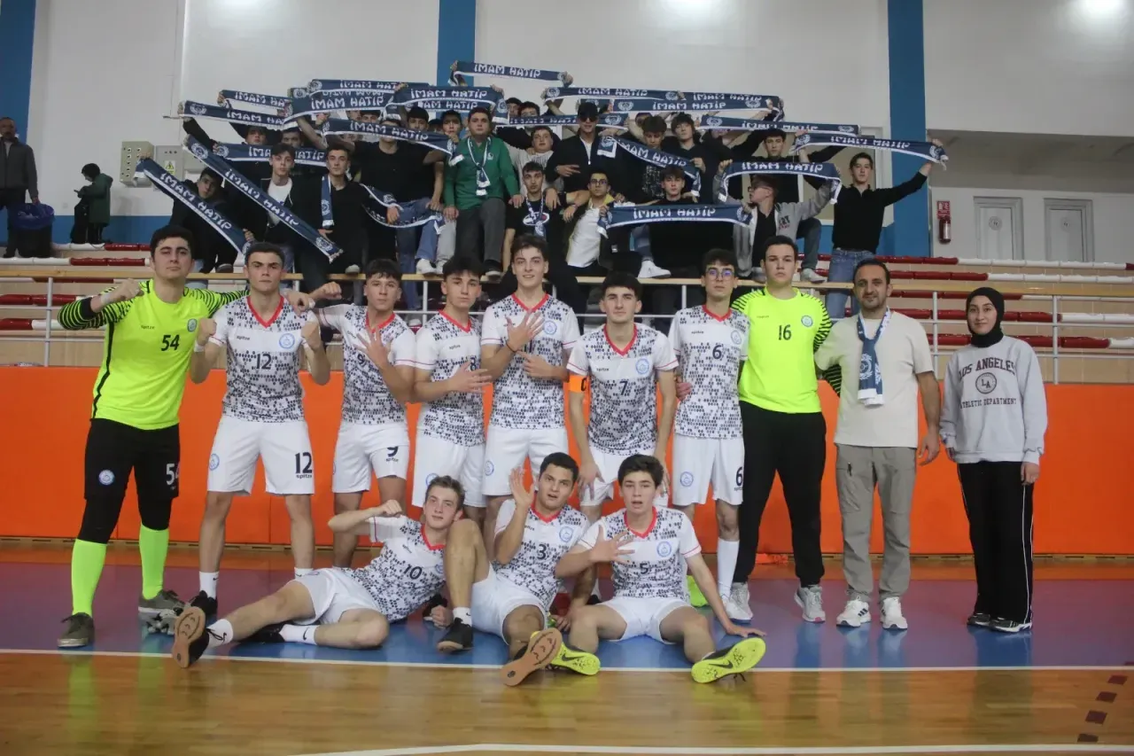Futsal maçları nefes kesti