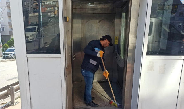 Gebze bölgesinde üst geçit asansörleri pırıl pırıl