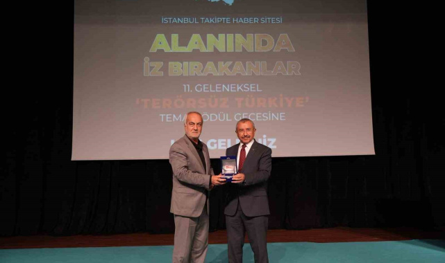 Gençliğe yatırım ödülle taçlandı: Arnavutköy Belediyesi'ne 'Alanında İz Bırakan' ödülü