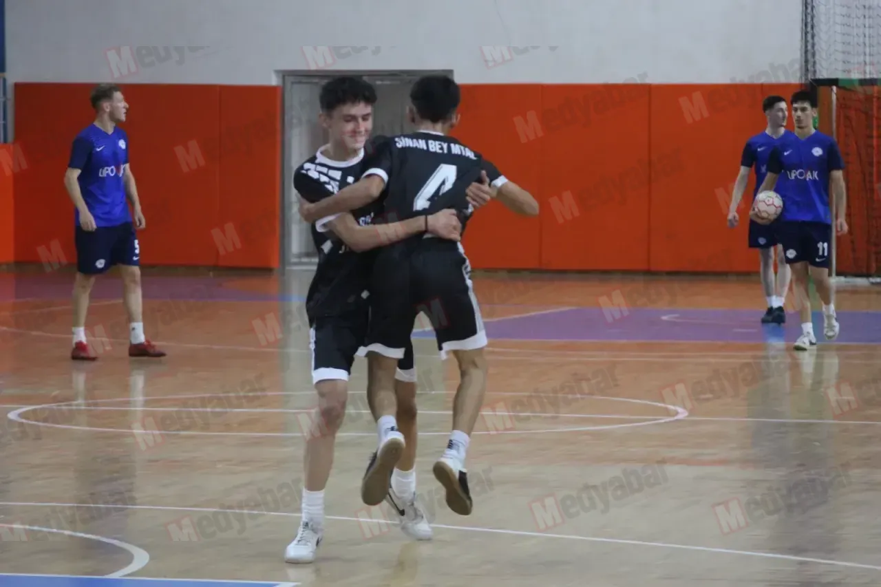 Geyve Sinanbey MTAL, galibiyetle başladı