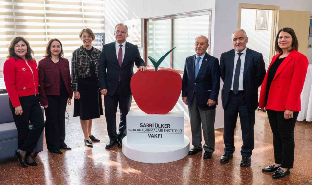 Hacettepe Üniversitesi ve Sabri Ülker Vakfı, "Gıda ve Beslenme Okuryazarlığı Uygulama Alanı" için iş birliği yaptı