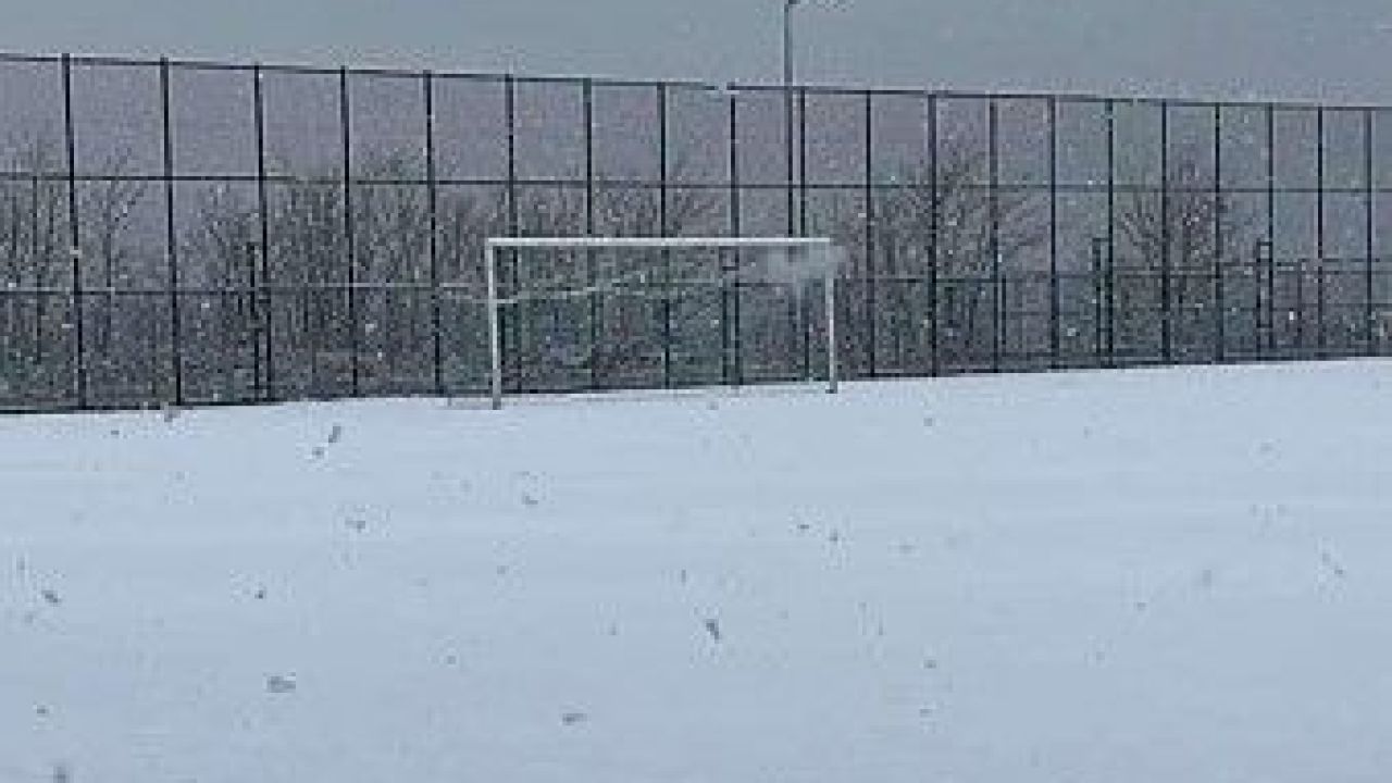 Haftanın maçı kar engeline takıldı!