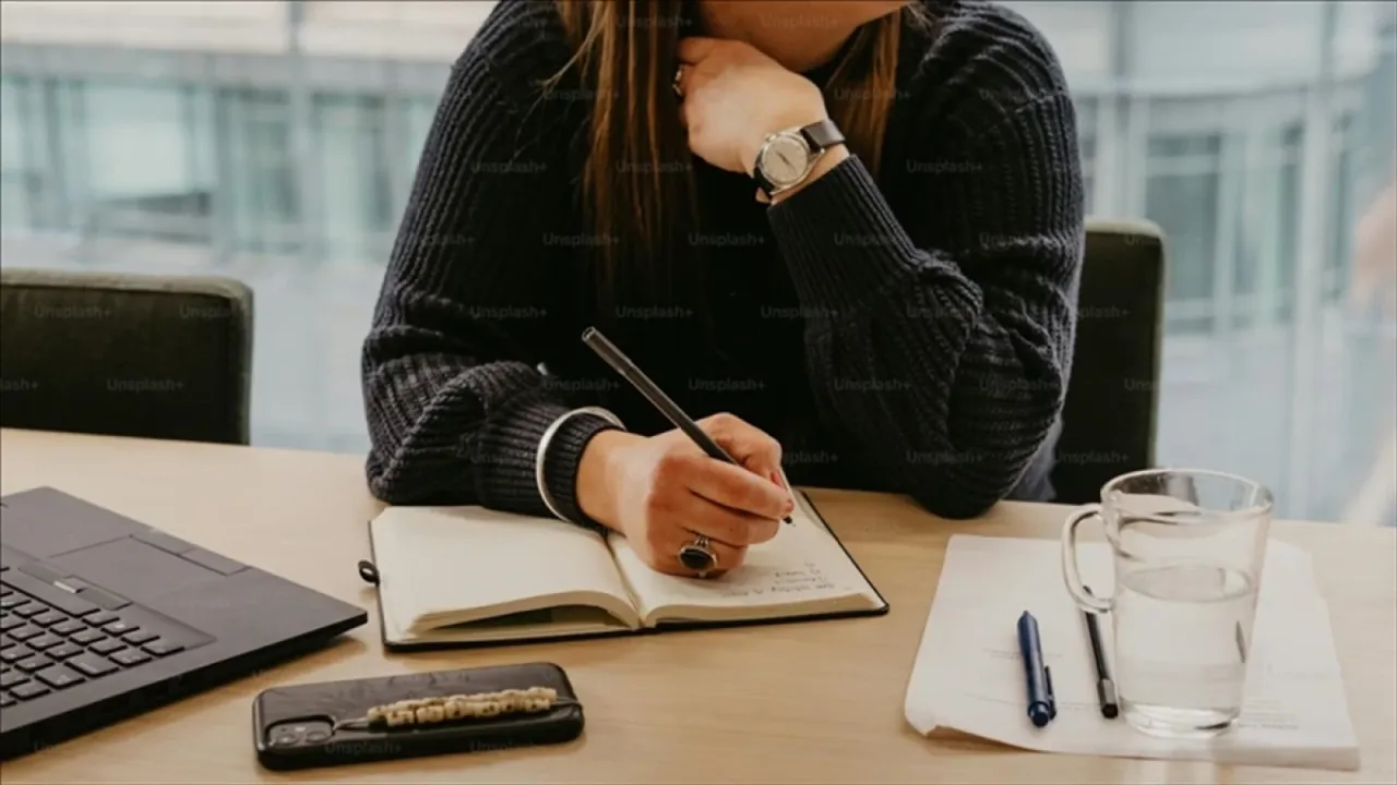 Hazine ve Maliye Bakanlığında kariyer fırsatı:104 uzman yardımcısı alınacak