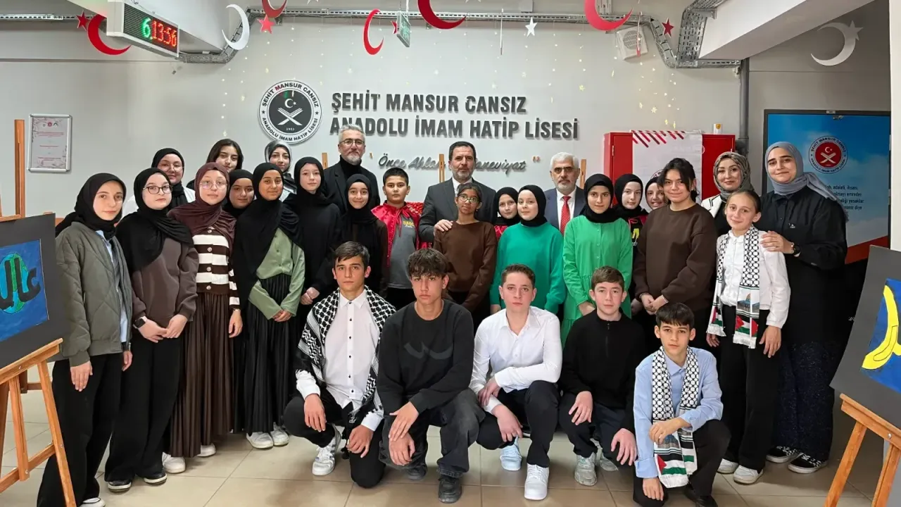 İmam Hatipliler dünya arapça gününü kutladı