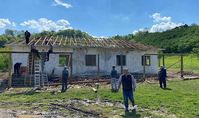 İmeceyle ihya edilen atıl okul mahallenin yeni toplanma alanı oldu