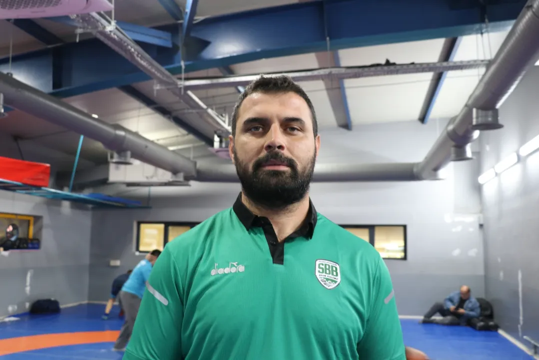 İşitme engelli milli güreşçi, olimpiyat şampiyonluğunu tekrarlamak istiyor