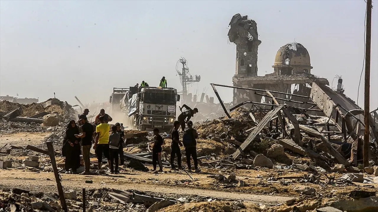 İsrail'in, Gazze'ye insani yardım girişini dondurma kararından "ABD baskısıyla" vazgeçtiği öne sürüldü