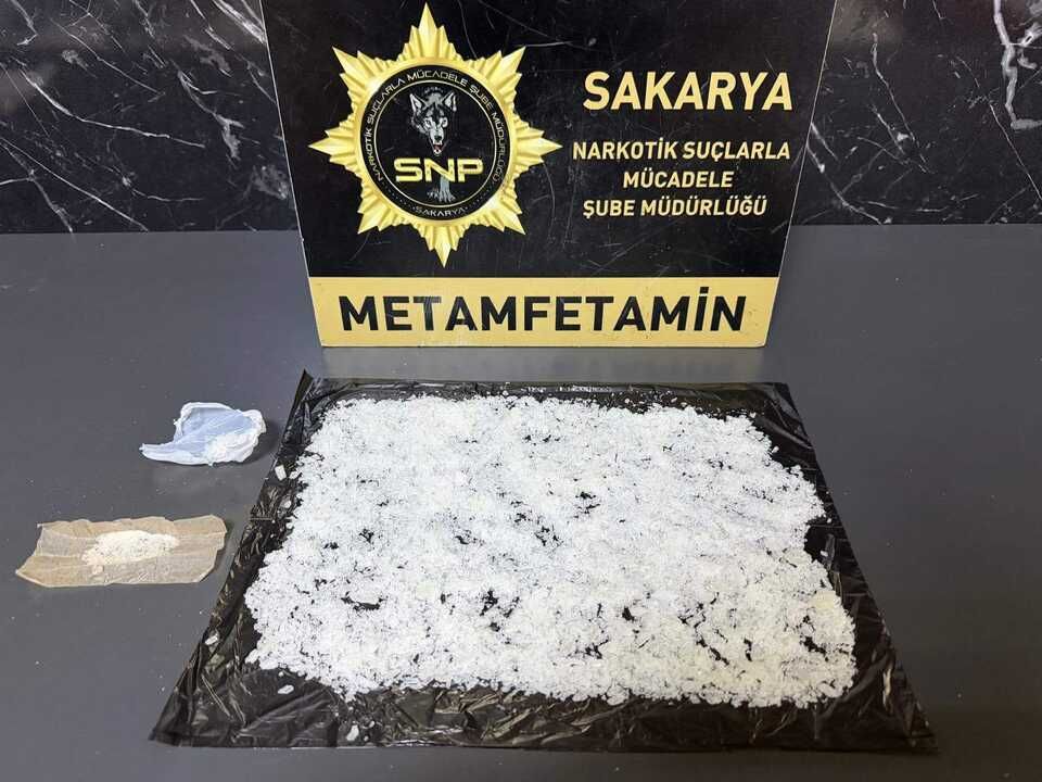 İstanbul'dan Zonguldak'a uyuşturucu sevkiyatı Karasu'da noktalandı