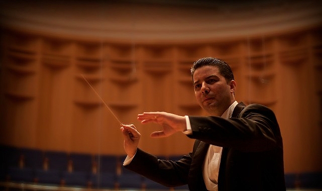 İstanbul Devlet Senfoni Orkestrası DenizBank Konserleri'nde bu hafta: Ulu Önder’e “Son Veda” ile saygı duruşu