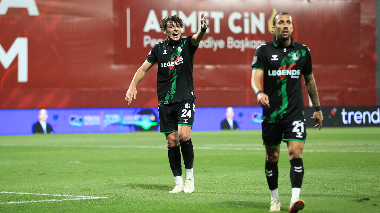 İstanbulspor - Sakaryaspor maçı öncesi öne çıkan notlar... Eksikler, kart cezalıları ve istatistikler