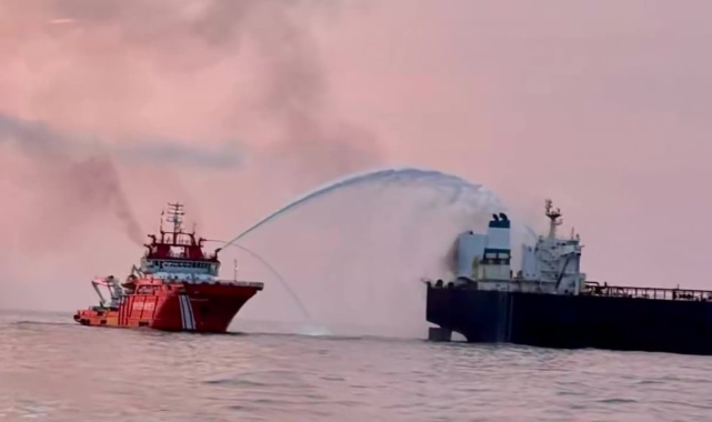 KAIROS gemisindeki yangına müdahale: "Soğutma çalışmaları devam ediyor"