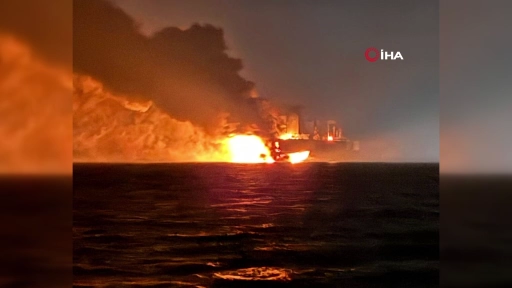 Karadeniz'de neler oluyor? Bir tankerde patlama meydana geldi, diğeri saldırıya uğradı