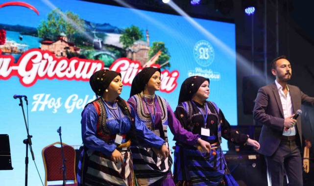 Karadeniz'in incileri Ordu ve Giresun Arnavutköy'de buluştu