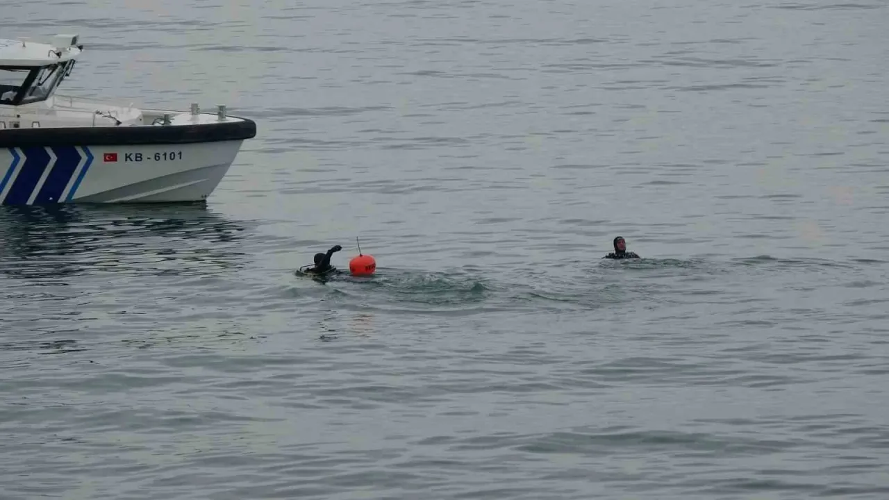 Kayıp iş insanını arama çalışmaları denizde sürüyor