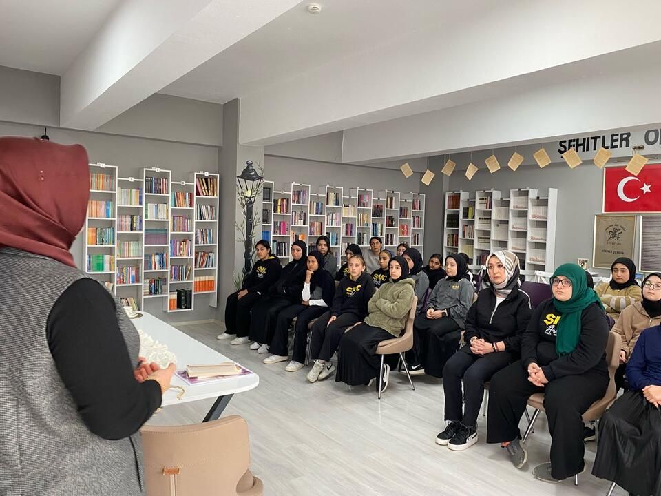 Kaynarca İmam Hatip’te Zarafet Akademisi