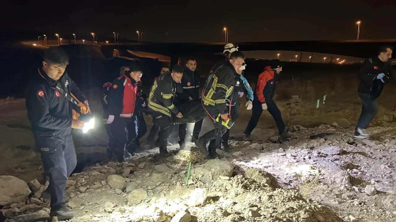 Kayseri’de uçuruma yuvarlanan otomobilin sürücüsü öldü