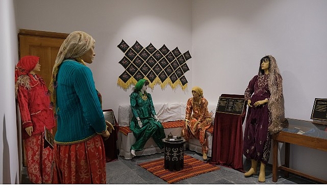 Kent Müzesi 17’nci Yaşını “Zarafetin Mirası” Sergisiyle Kutluyor