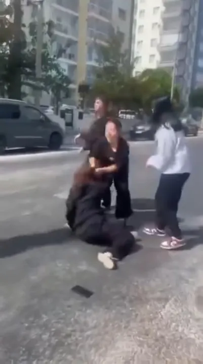 Kızı akran zorbalığına uğrayan anne konuştu: "Evladımı kaybetmek istemiyorum"