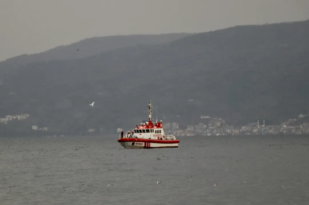 Kocaeli'de balıkçı teknesi alabora oldu! 1 ölü