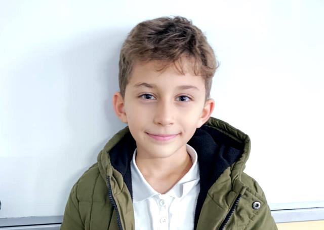 KONURALP İLKOKULU ÖĞRENCİSİNE AĞLIYOR