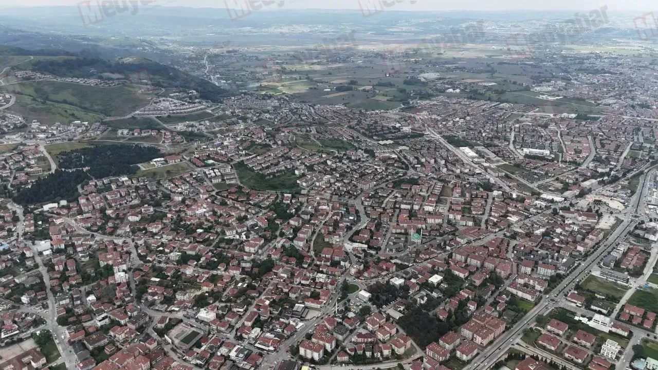 Konutlar fiyatları aldı başını gitti: İşte 2025 yılı ilçe ilçe Sakarya'nın en pahalı konut ilanları