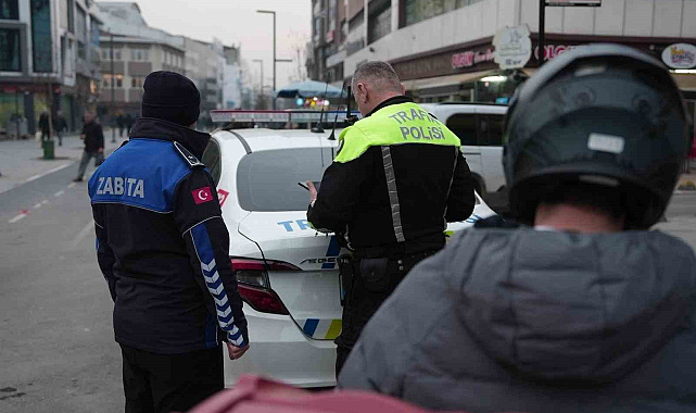 Kurallara uymayan sürücülere 993 TL ceza kesildi