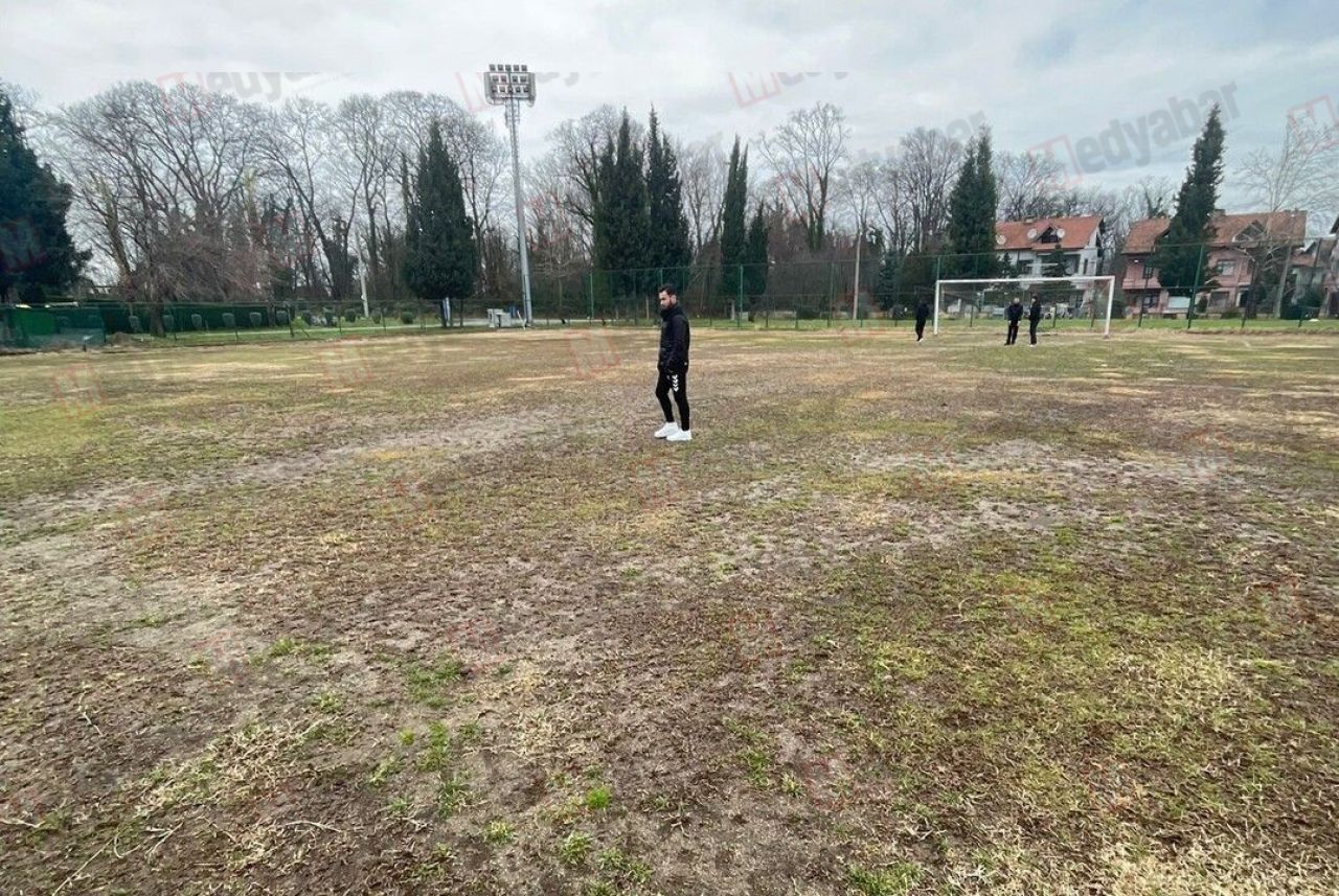 Maç oynanmadan ertelendi