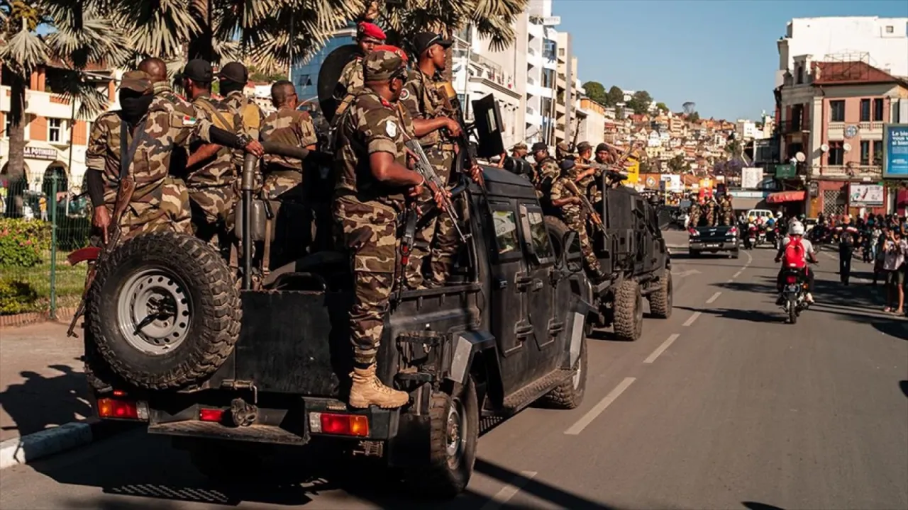 Madagaskar, bağımsızlıktan bu yana darbelerin gölgesinde