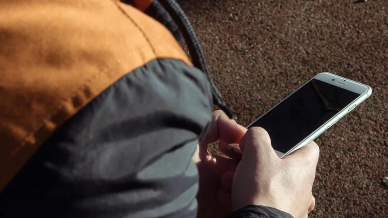 Malezya, 16 yaş altı çocukların sosyal medya hesabı açmasını yasaklıyor