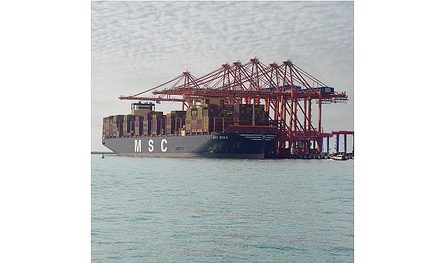 Mersin Uluslararası Limanı, Dünyanın En Büyük Konteyner Gemisi MSC Irina’yı Ağırladı