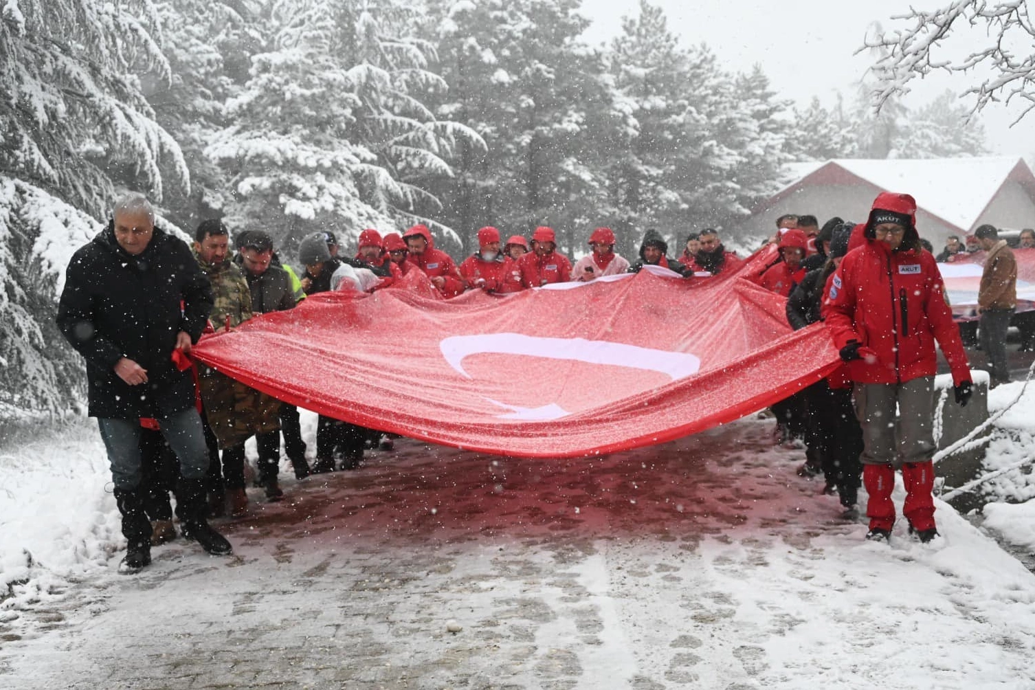 Metristepe’de kar altında tarihe yürüyüş