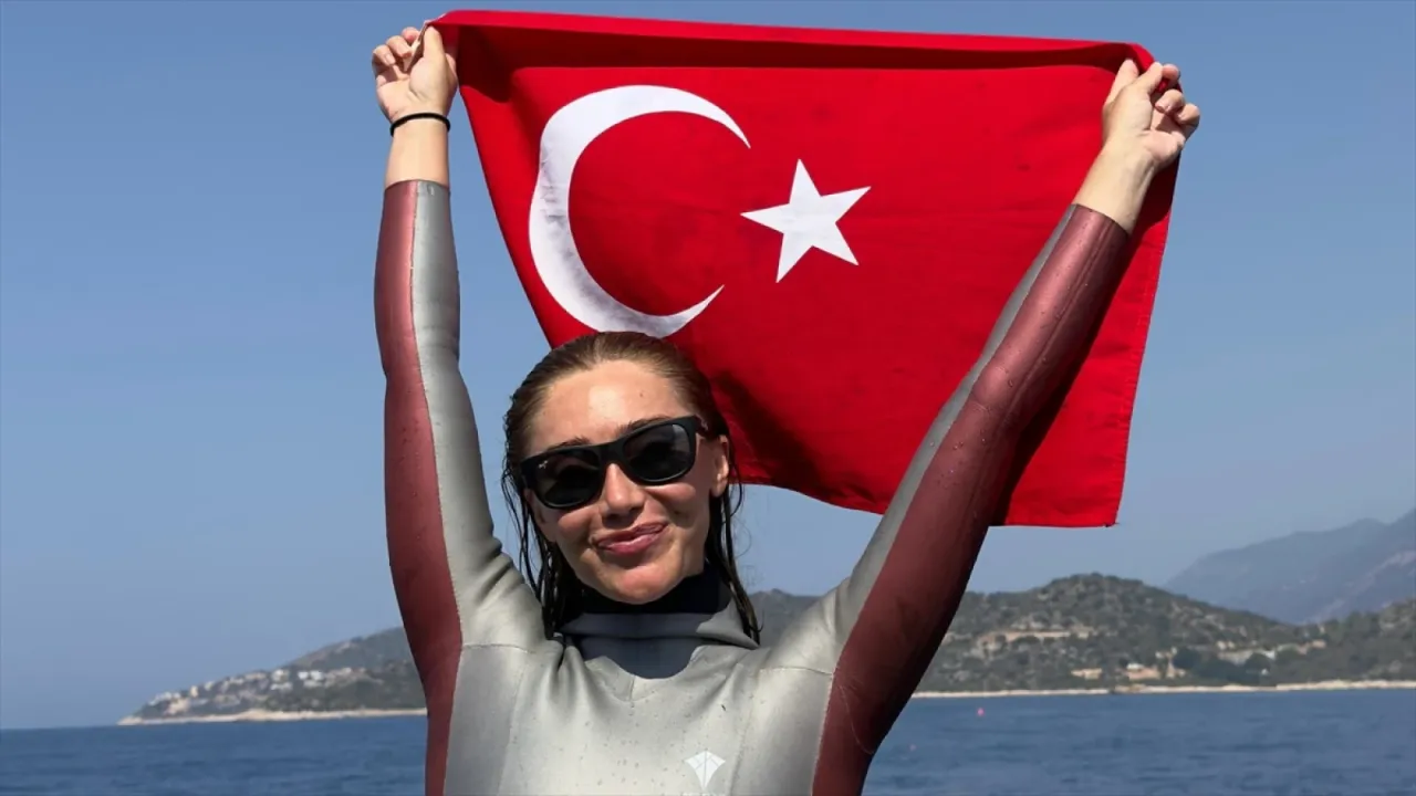 Milli dalgıç Şahika Ercümen, dünya rekoru denemesi yapacak